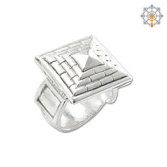 Flat pyramid ring