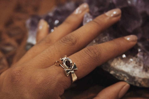 Double Ankh Ring, Lean on Life no/Stones